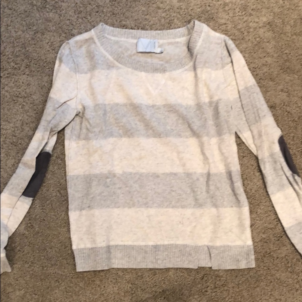 Grey Lightly striped sweater